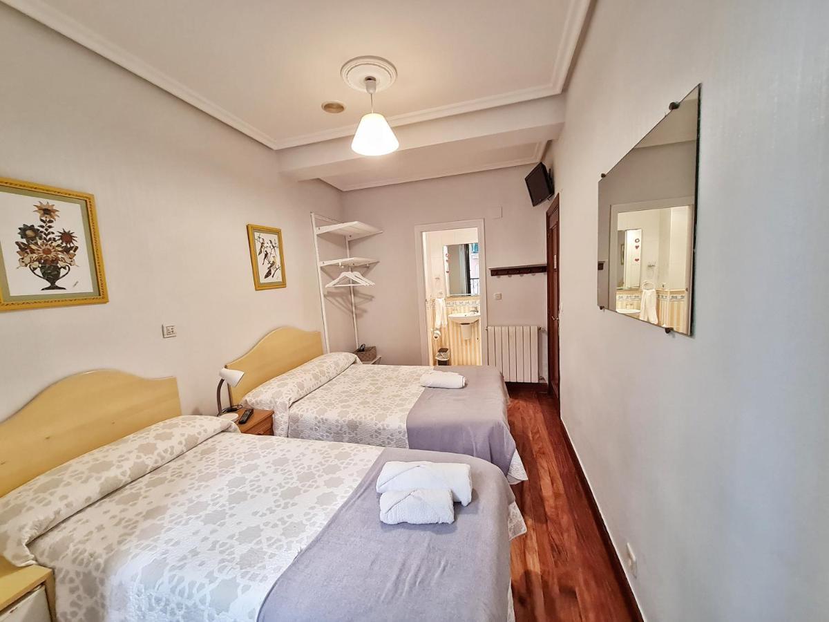 Pension San Lorenzo San Sebastian Room photo